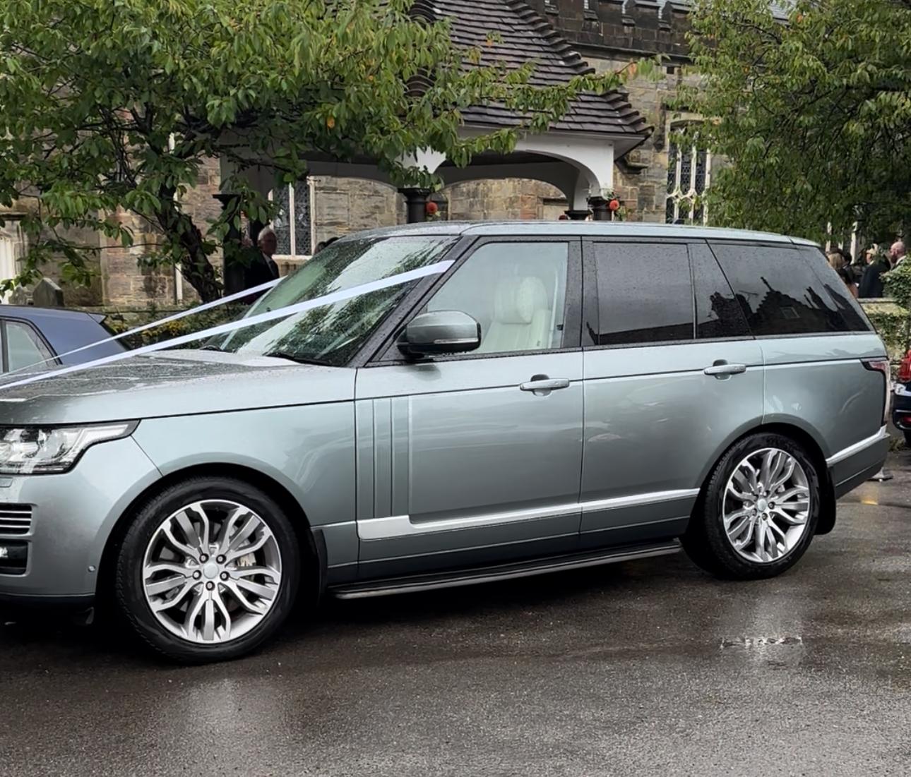 Range Rover Vogue luxury executive vehicle for airport transfers and corporate travel in Heathfield
